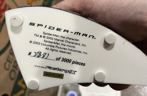 Toby McGuire Spider-Man: Movie Mini Bust 2002 Factory X 2881/3000 Pieces Marvel - Picture 4 of 4