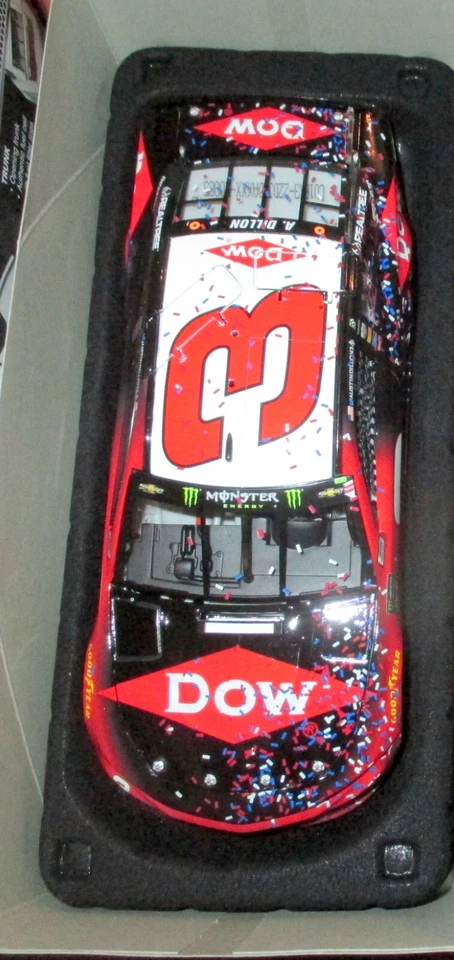 2018 Austin Dillon Dow Daytona 500 Raced Win Camaro 1:24 /743 - Image 3 of 3