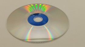 NFL 2K Sega Dreamcast 2001 complete CIB Manual, Case, Disk. Disk is near Mint