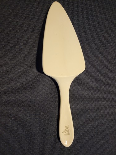 Lenox Diminson Christmas HOLIDAY Cake Pie Dessert Server 11". Set of 2 - Picture 2 of 6