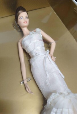 バービーゴールドラベルVeraWangBRIDE THE ROMANTICIST Vera Wang Bride Barbie Doll The Romanticist Gold Label