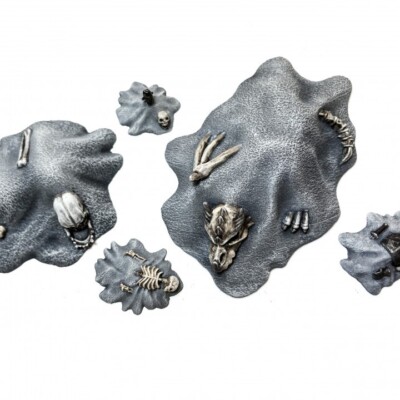 28mm Dead Bodies Covered in Ash NPCs Nobles Dungeons Dragons DnD D&D  Villagers