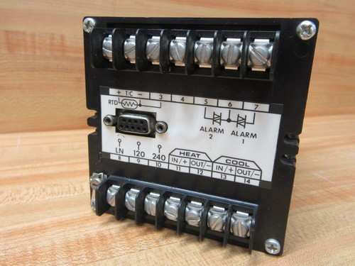 Moog 6075-TE2-B-199 Athena Temperature Controller 6075TE2B199 - Picture 4 of 5