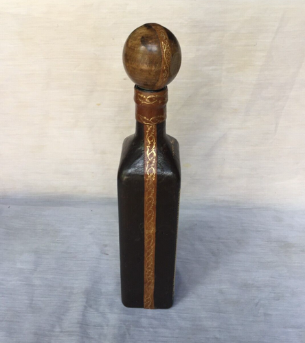 Vintage Leather Wrapped Decanter 13" Bottle Grapes - Florence Italy - Picture 4 of 5