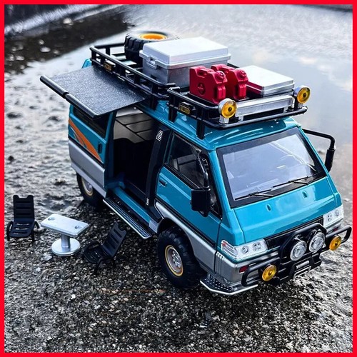1:32 Mitsubishi Delica MPV Model Diecast Vehicle Simulation Sound Light Toy Gift
