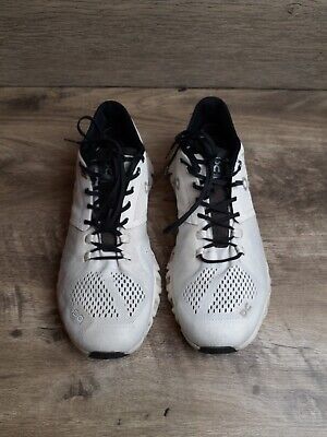 On Cloud X 2.0 White Black Cloudtec Running Shoes (40.99707 On Cloud X 2.0 White Black Cloudtec Running Shoes (40.99707