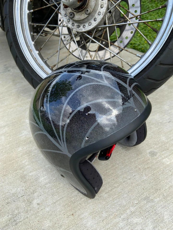 Casco de motocicleta 3/4 tela de araña personalizado trabajo de pintura picadora bobber Foto 3 de 3