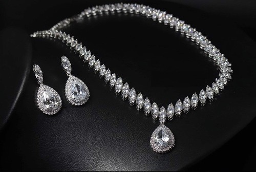 18k White Gold Plated Necklace Earrings Set made w Swarovski Crystal Bridal - Picture 10 of 12