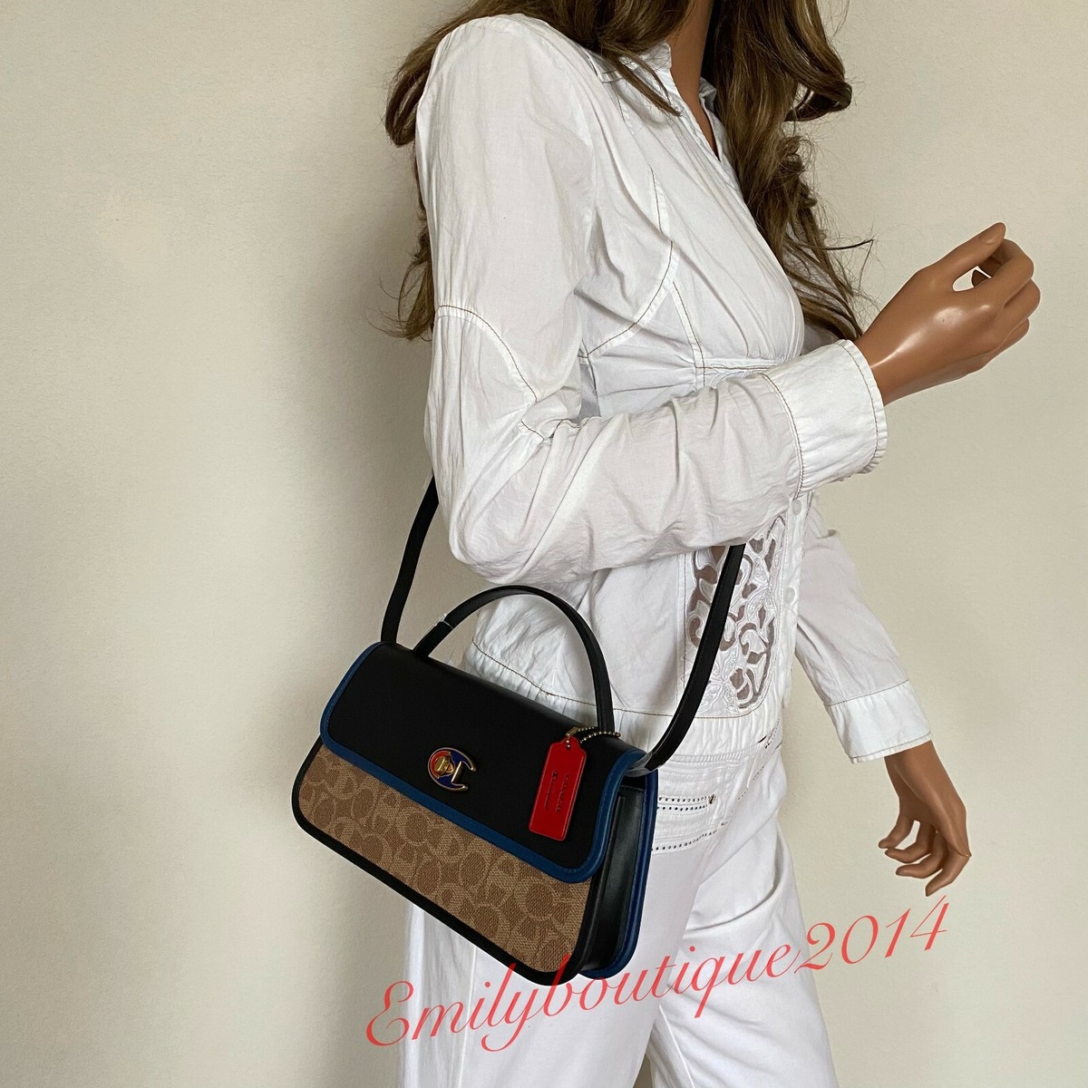 coach x champion ハンドバッグ 4547 極美品 NWT Coach 4547 Collection X Champion Turnlock Clutch In Signature