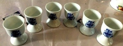 6 x Eierbecher Porzellan mit Zwiebelmuster  auf Fuß-wahrscheinlich Kahla DDR-TOP