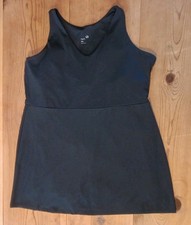 GapFit Dress Womens 2XL Black Tank V Neck Athletic Tennis Built In Shorts Sporty
