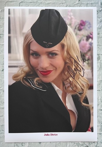 ORIGINAL Autogramm von Julia Dietze. pers. gesammelt. 100% ECHT. GROSSFOTO