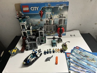 LEGO CITY: Prison Island (60130) - 100% complete and instruction booklets - Image 1 of 4