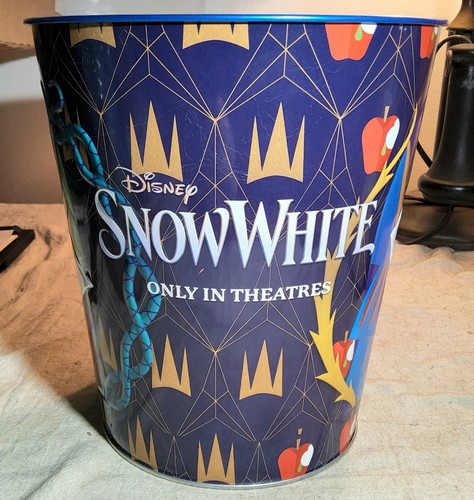 2025 DISNEY'S SNOW WHITE MOVIE (4) CINEMARK ITEMS-2 POPCORN TINS,TUMBLER CUP,PEN - Picture 6 of 24