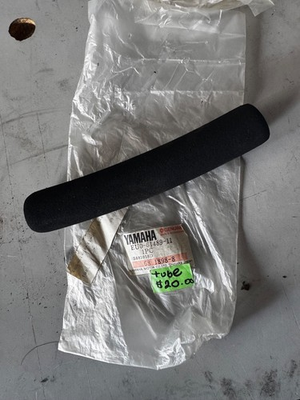 #ad Yamaha Protector Tube LH NOS EU0 61489 11 00 Lamp;S 555 $19.99