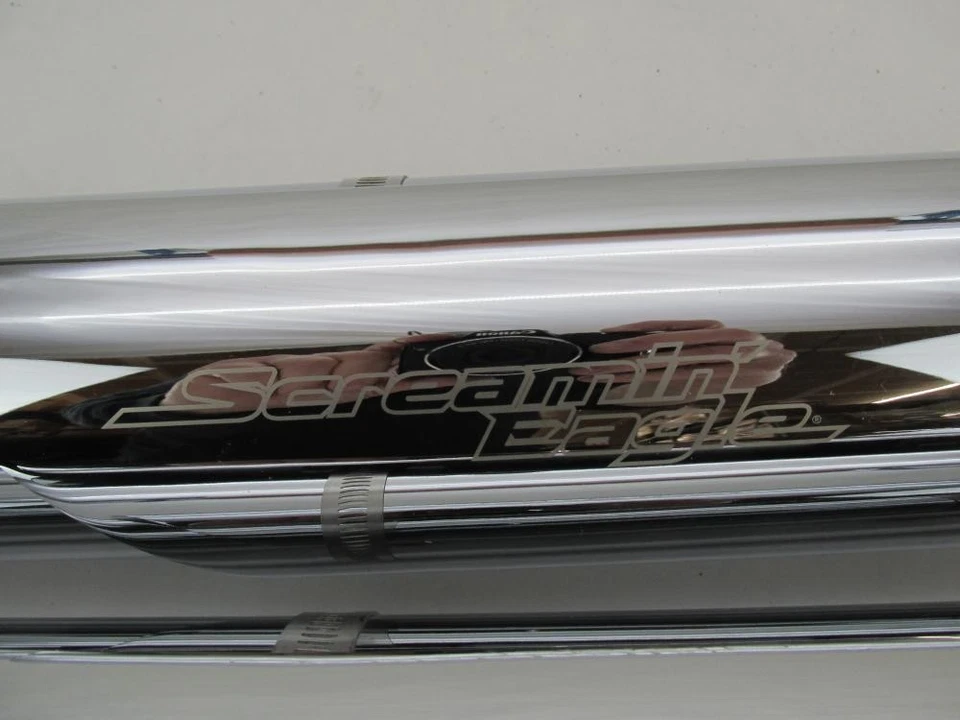 Harley-Davidson Softail Screamin Eagle Street Cannon Slip-On Mufflers 64900344 - Image 2 of 4
