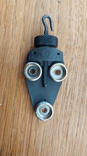 RAF Flying Helmet Oxygen Mask Hooks / Harness Mk5, Part No. 6D/2310 - Picture 3 of 5