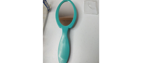 Vintage Disney Winnie the Pooh Handheld Mirror (O1) - Picture 3 of 5