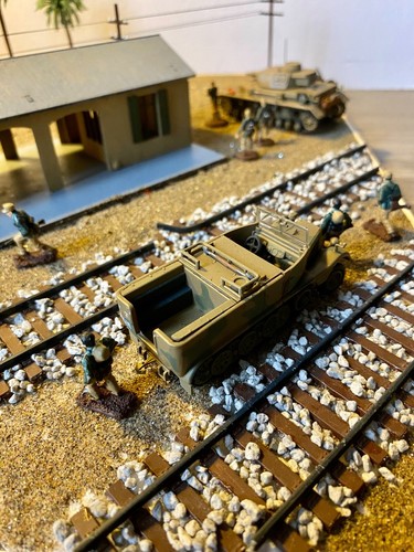 Diorama : 1/72, WW2, Bataille de la gare d'EL ALAMEIN, D:41,5 x 41,5, lire plus - Photo 17/17
