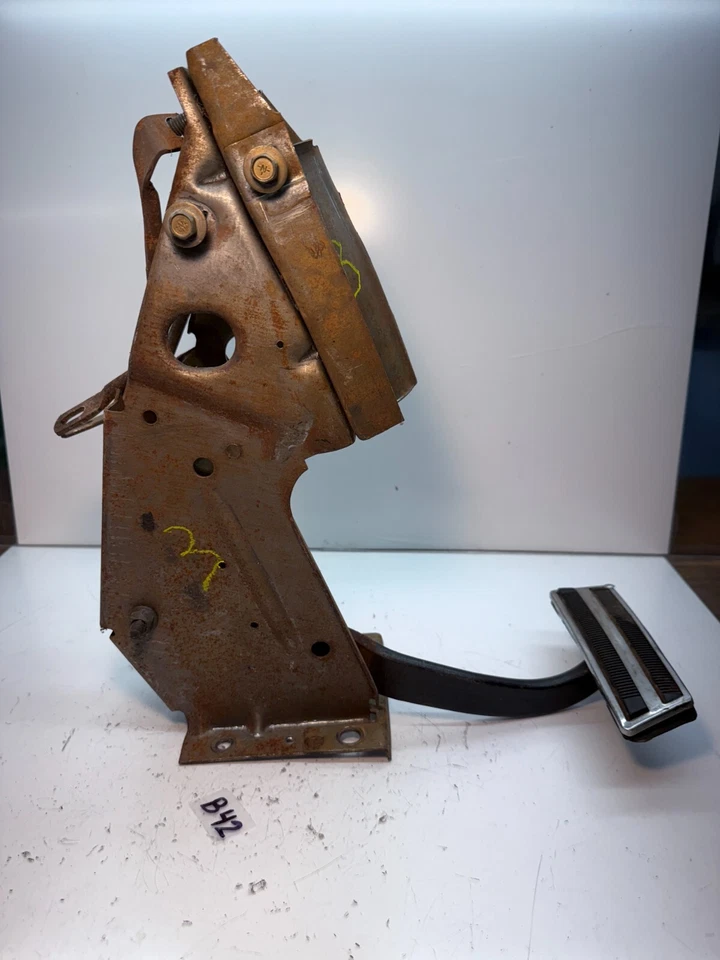 OEM 1977 1978 1979 FORD LINCOLN MARK V MONTAJE PEDAL FRENO 77 78 79 B42-3 Foto 3 de 4