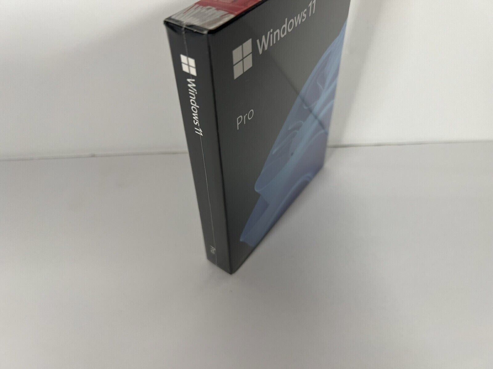 Microsoft Windows 11 Pro (64-Bit, USB Flash Drive)