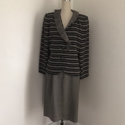 Carolina Herrera Saks Fifth Ave  Skirt Suit Riffle Collar Black Ivory L 12/14