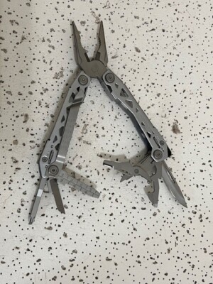 Gerber Suspension NXT Multi Tool Plier Scissors Knife Ruler Screwdriver Silver  