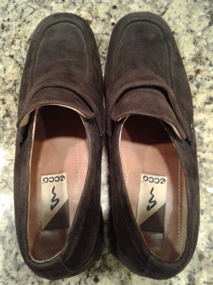 ECCO женщин коричневый скольжения на каблуках насосы замши размер 41 EUR/размер 10-10 1/2 туфли - Изображение 4 из 4