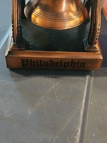 Campana de la Libertad de Colección en Soporte de Metal Historia en la Parte Inferior Philadelphia PA Acabado de Cobre - Imagen 6 de 14