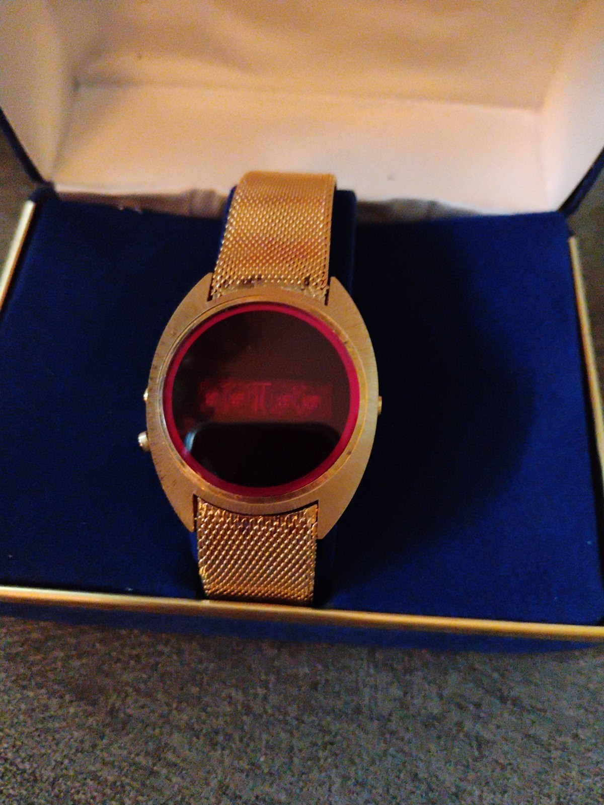 Picture 2 of 6