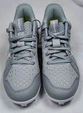 Under Armour Leadoff Boy's Low RM Baseball Molded Cleats Size 2Y. New. (Y)