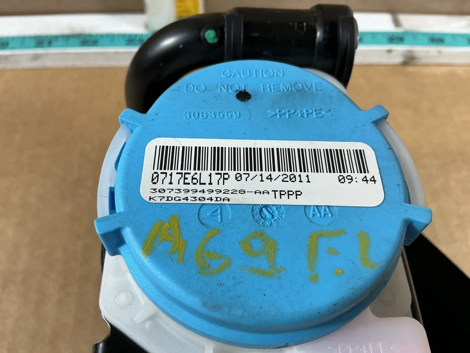 Cinturón de seguridad delantero izquierdo Mercedes Benz C250 2008-2014 retractor OEM Foto 4 de 4