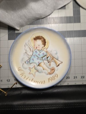 Vintage 80s 1989 Christmas Plate ''Angelic Musician'' Berta Hummel