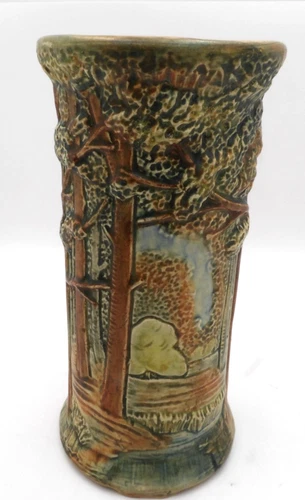 Weller Forest Tree WOODCRAFT  Art Pottery Vase 8”H Excellent Condition!