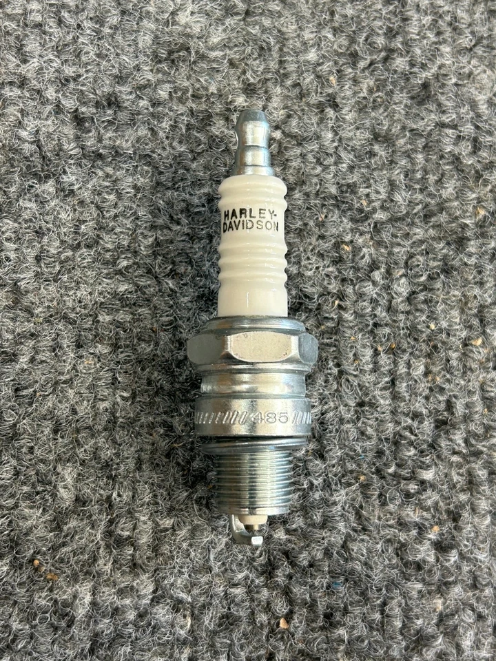 OEM HARLEY-DAVIDSON 71-85 Sportster 4R5 Spark Plug 32338-04 PACK OF 24 - Image 2 of 4