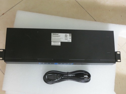 TRENDnet  (TEG-S16g) 16-Ports Rack-Mountable Switch 10/1000 Gigabyte with ears  - Picture 5 of 5