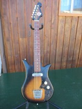 Vintage 1960s Electric Teisco Del Ray Guitar Model E-112 Sunburst