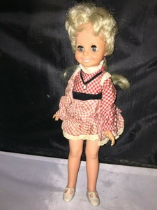 movin groovin velvet doll