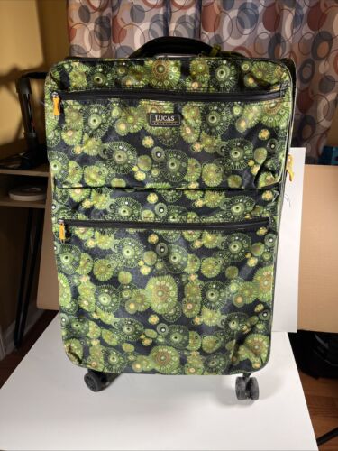 Lucas Ultra Lightweight Large Softside 28 inch Expandable Luggage With Spinner