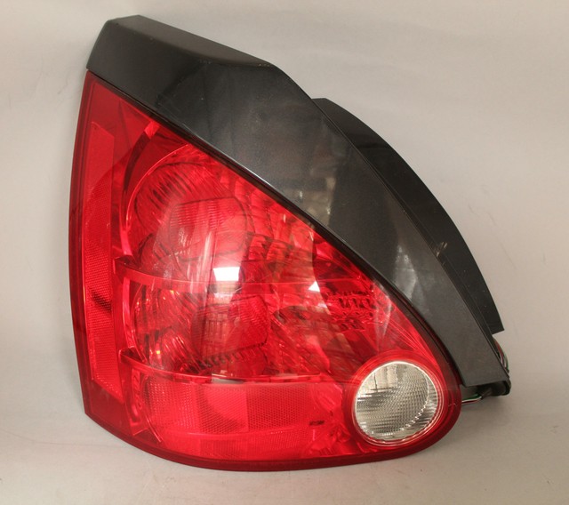 04 05 06 07 NISSAN MAXIMA LEFT DRIVER SIDE TAIL LIGHT OEM eBay