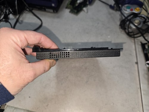 Sony PS2 Slim ^90001^Modello Nero SOLO-Custodia inferiore esatta-Intatta-Graffiata-PARTI - Foto 8 di 14