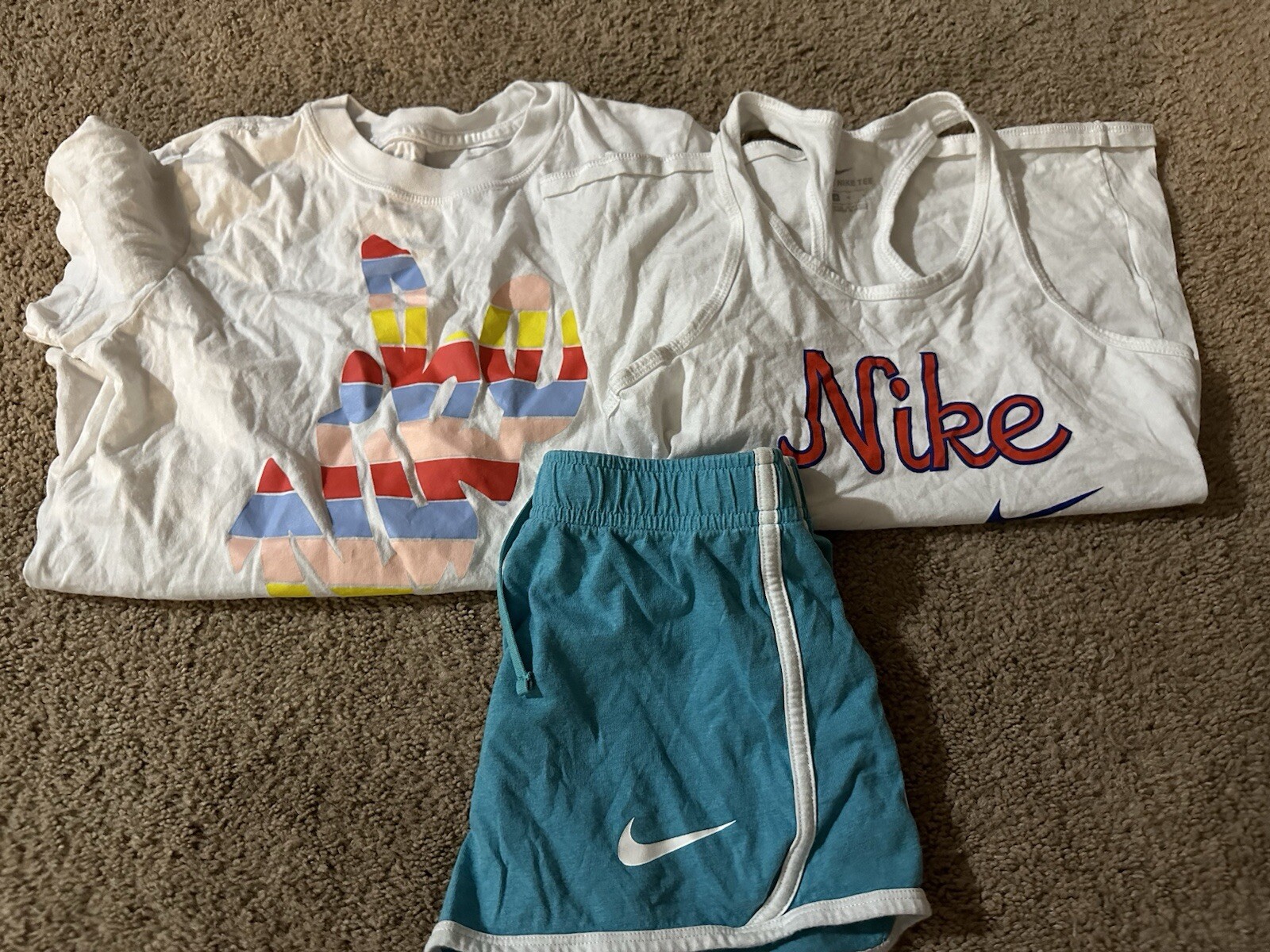 Picture 1 of 1