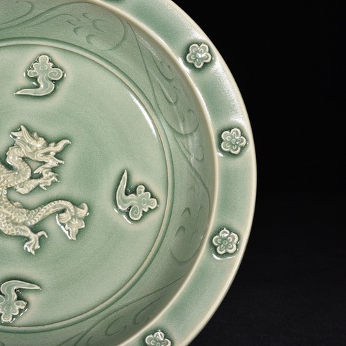 9.0" china antique song dynasty longquan kiln porcelain cyan cloud dragon plate - Picture 5 of 8