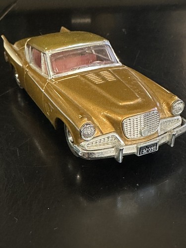 Matchbox Dinky 1958 Studebaker Golden Hawk DY026/B Gold 1:43, 1993 MIB - Picture 7 of 9