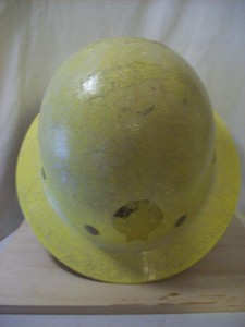 full brim fiberglass hard hat