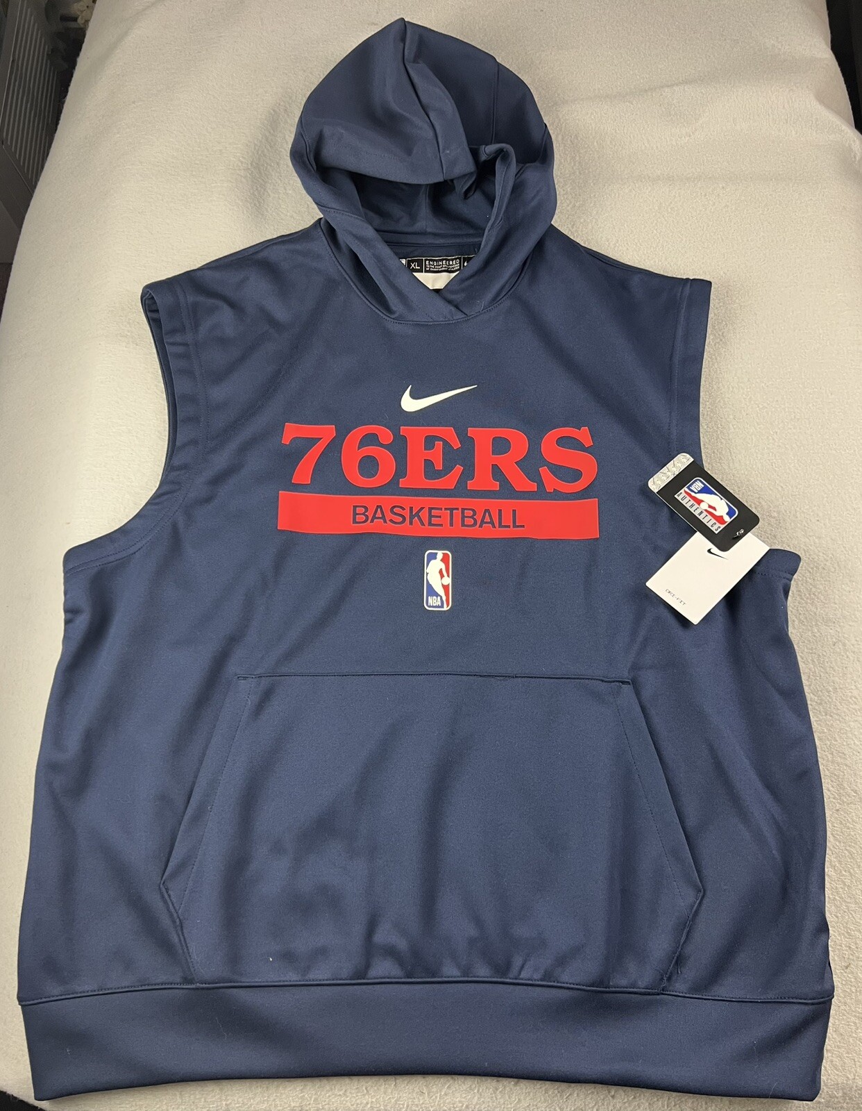 NIKE NBA Philadelphia 76ers Navy Sleeveless Warm up Hoodie Men Size XL NWT