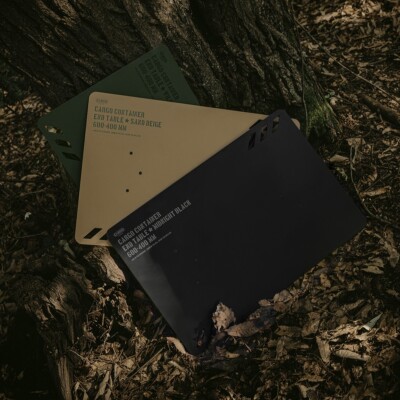 【CARGO CONTAINER】END TABLE ベージュ ほぼ未使用 CARGO CONTAINER End Table Compact Camping Table + Table