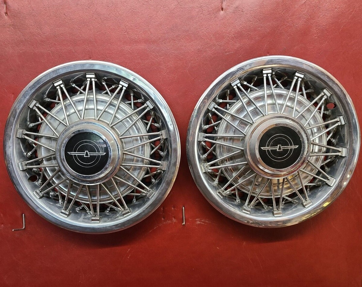 1980 1981 1982 Thunderbird Hubcap 14