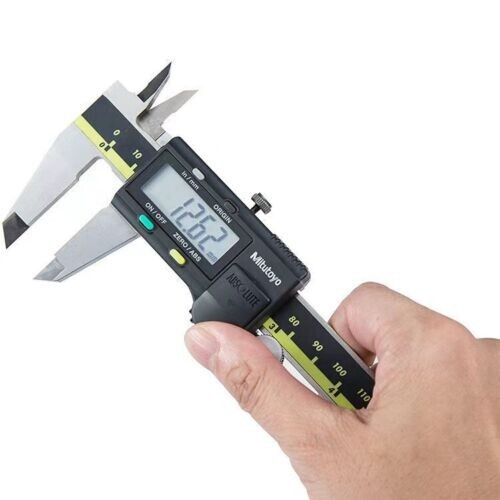 Mitutoyo 500-197-30 200mm/8'' Absolute Digital Digimatic Vernier Caliper - Picture 1 of 2