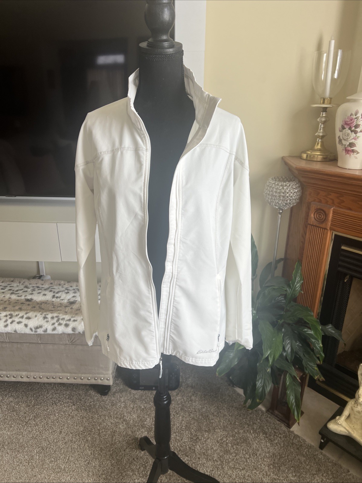 EDDIE BAUER Light Weight White Solid JACKET ZIP  … - image 1